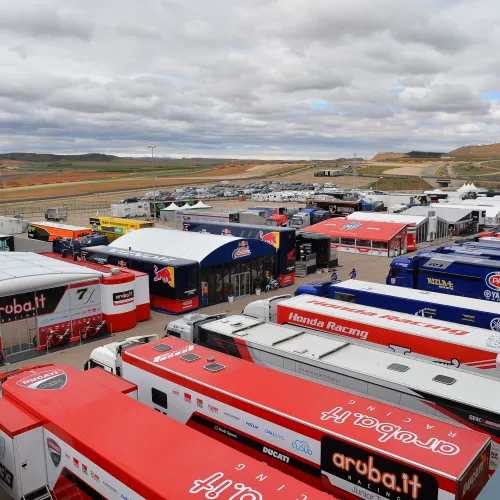 Las Superbikes calientan motores en MotorLand antes del primer día de acción en pista